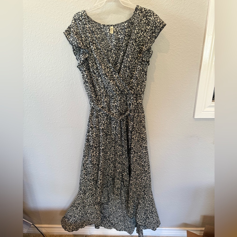Chic Black and Cream Floral High-Low Dress